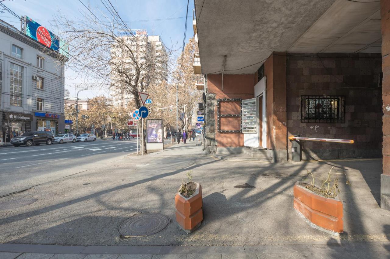 يريفان Hotel Armeni المظهر الخارجي الصورة